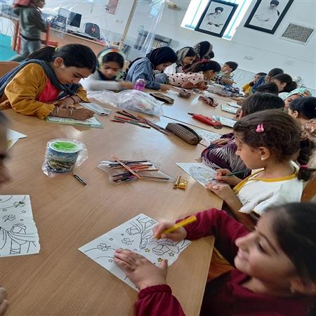 حضور پرشور اعضا کودک در کتابخانه